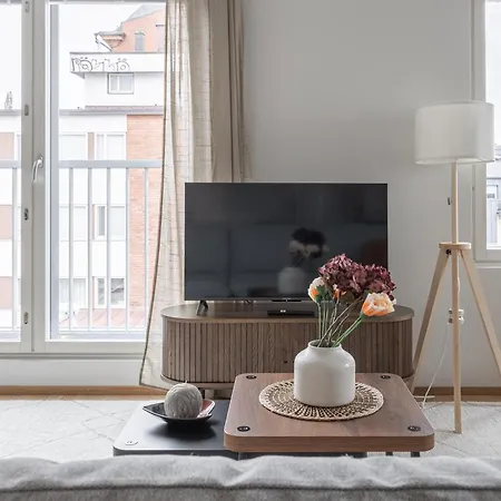 דירה Modern Downtown 2br & Sauna *