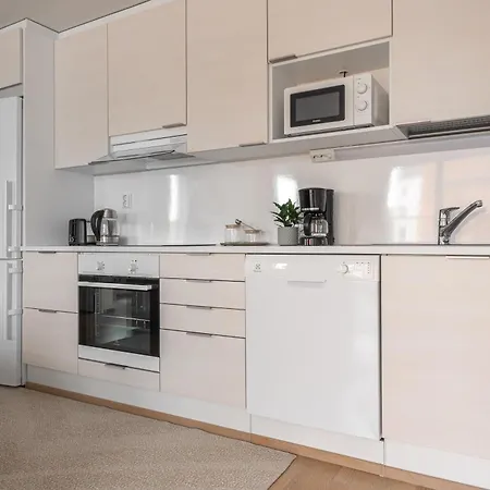 Modern Downtown 2br & Sauna * קופיו