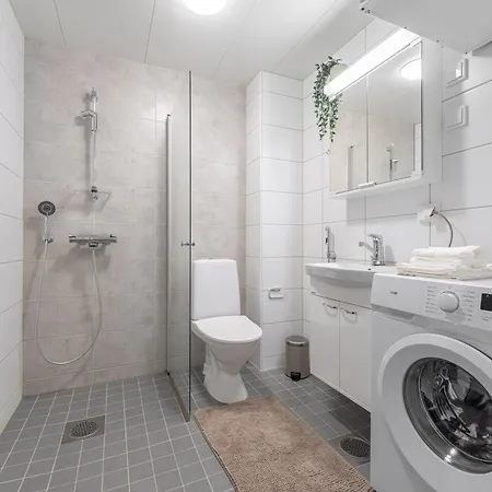 Modern Downtown 2br & Sauna דירה